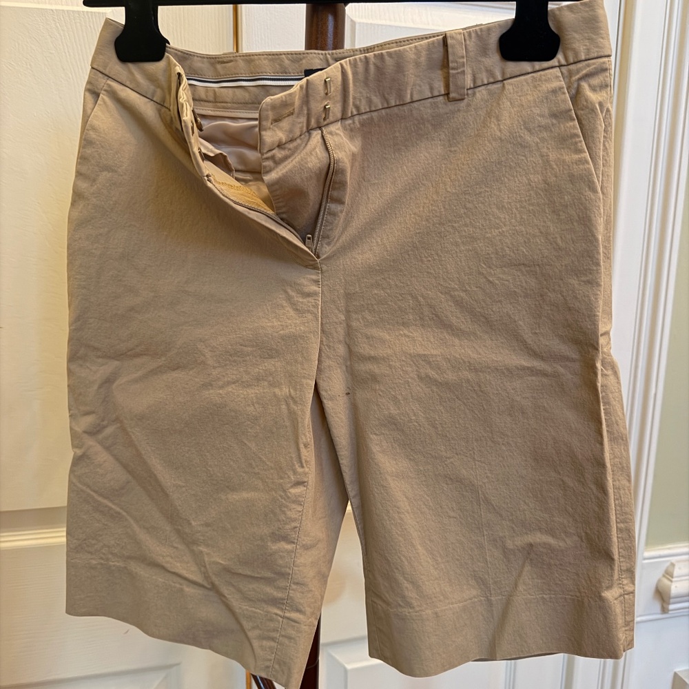 Brooks Brothers Tan Shorts (Size 2)